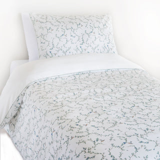 Twin duvet sheet set in the "Secret Garden" print in the color ivory, the set includes a duvet cover and a standard pillowcase