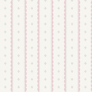 Petal Scallops Swatch In Pink