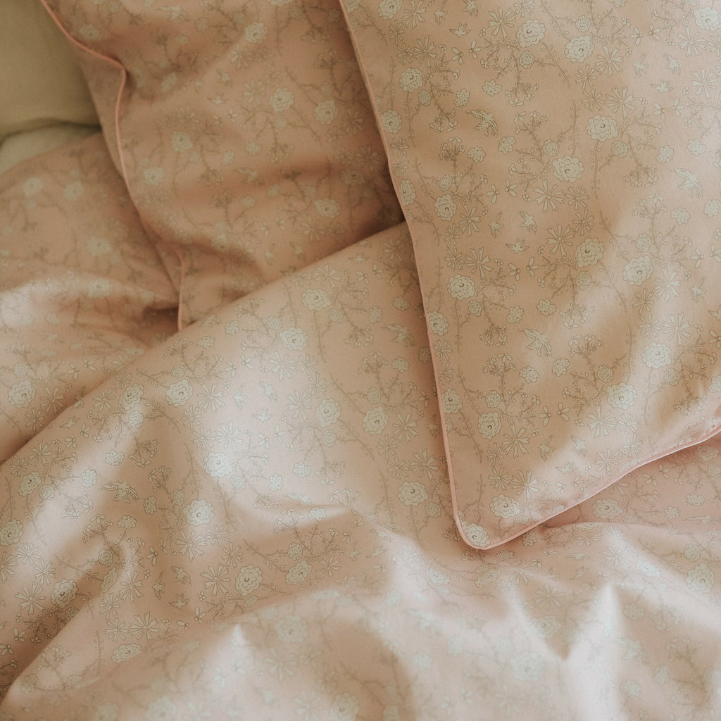 Bird's Song Standard Pillowcase Set in Pink