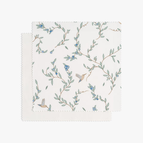 "Secret Garden" print in ivory color swatch