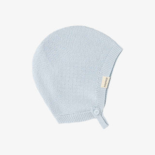 blue knit hat