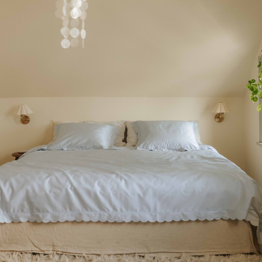 Scalloped Starlight Full/Queen Duvet in Blue