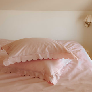 Scalloped Starlight Standard Pillow Case Set in Rose