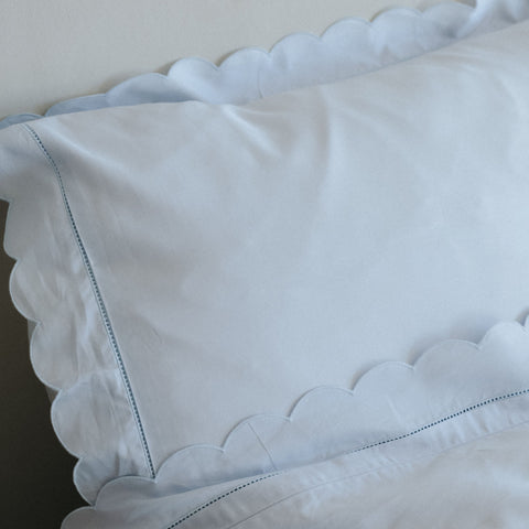 Scalloped Starlight Standard Pillow Case Set in Blue