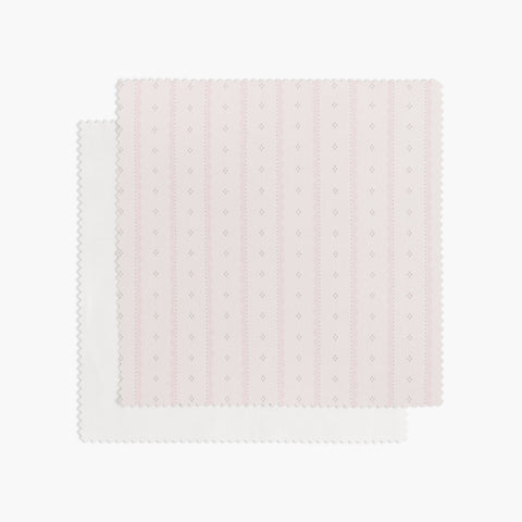 Petal Scallops in Pink Swatch