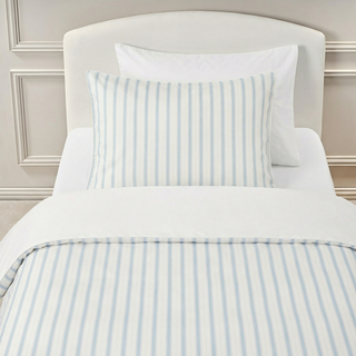 Twin set in Seaside Stripes. 