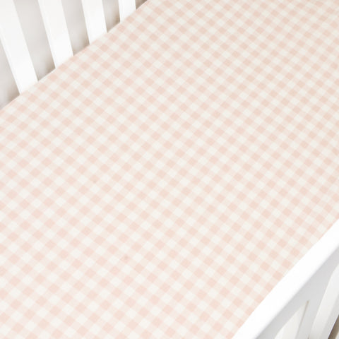Picnic Gingham in color pink in the crib 
