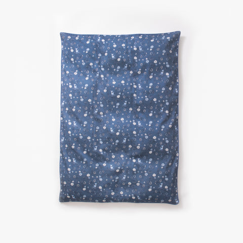 Toddler duvet in the "Into The Woodlands" print in the color blue